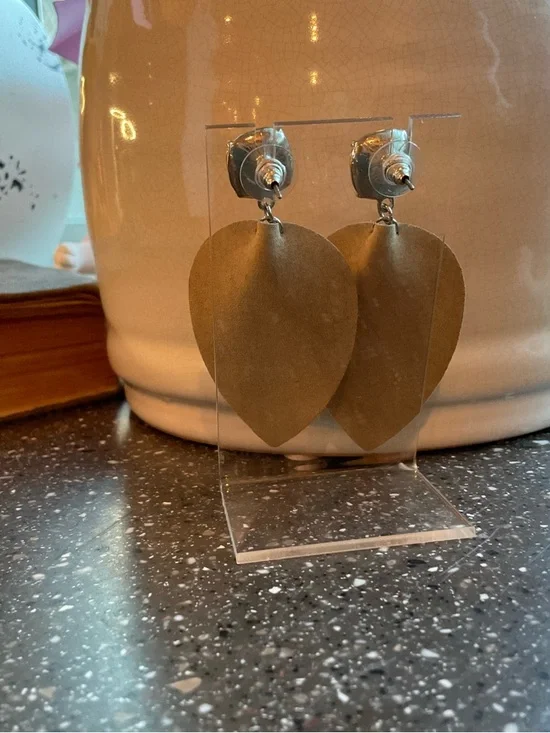 Leopard Print Teardrop Earrings with Iridescent Studs - Brown - Picture 3 of 4